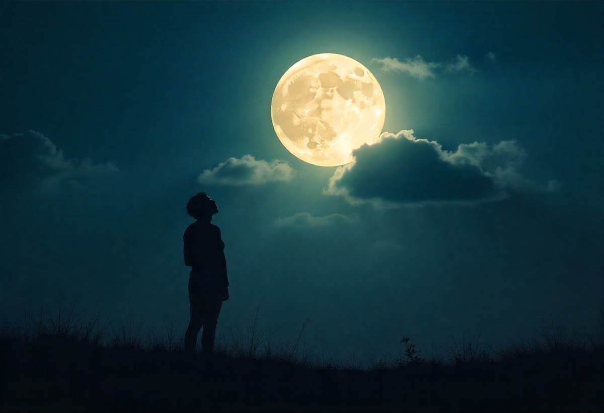 Rüyada Dolunay Görmek: İçsel Aydınlanma mı, Duygusal Taşma mı?